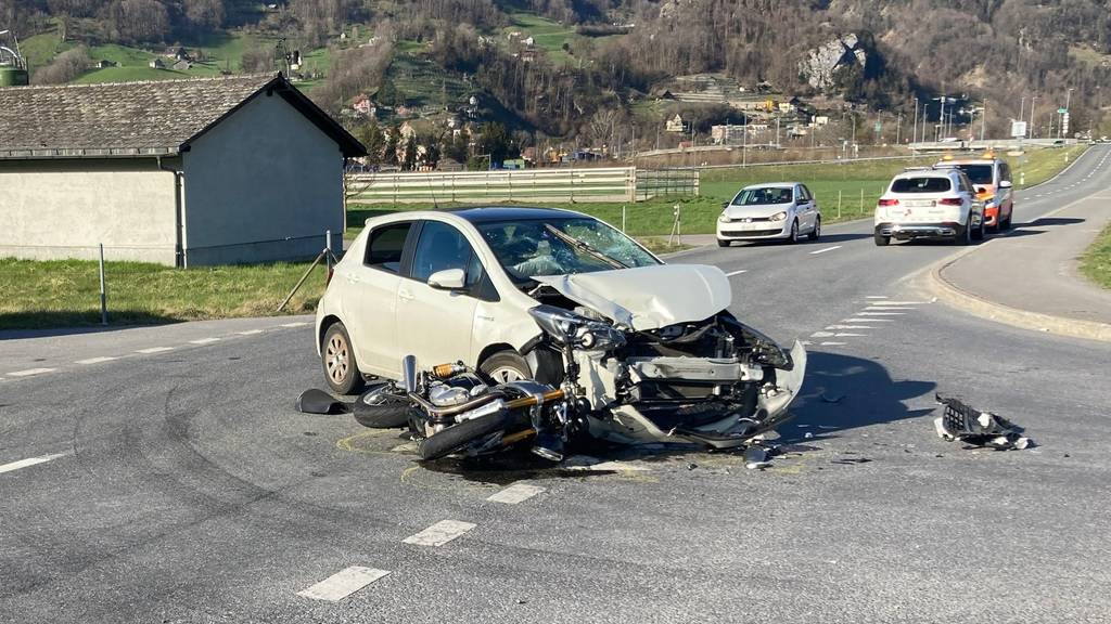 Verkehrsunfall Mollis Glarus 22.03.2023