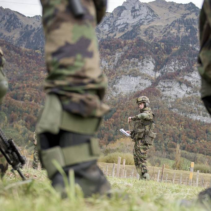 Schweizer Armee fehlt eine Milliarde Franken