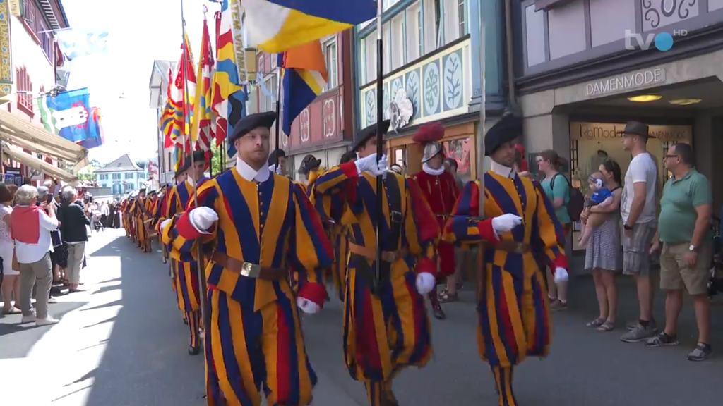 Verein der Schweizer Garde feiert in Appenzell 100-Jahr-Jubiläum