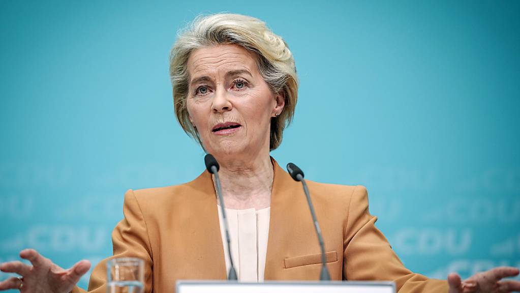 Ursula von der Leyen, Präsidentin der Europäischen Kommission, gibt nach der CDU-Bundesvorstandssitzung eine Pressekonferenz. 