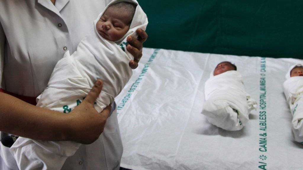 Neugeborene in einem Spital in Mumbai. (Archiv)