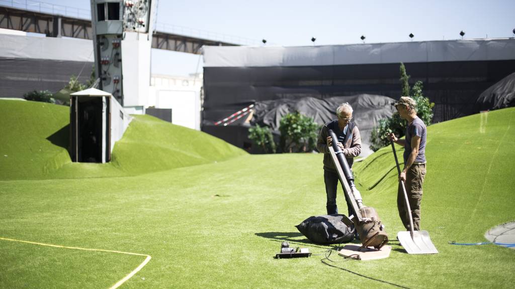 170518 Karl's Ku╠êhne Gassenshow_3