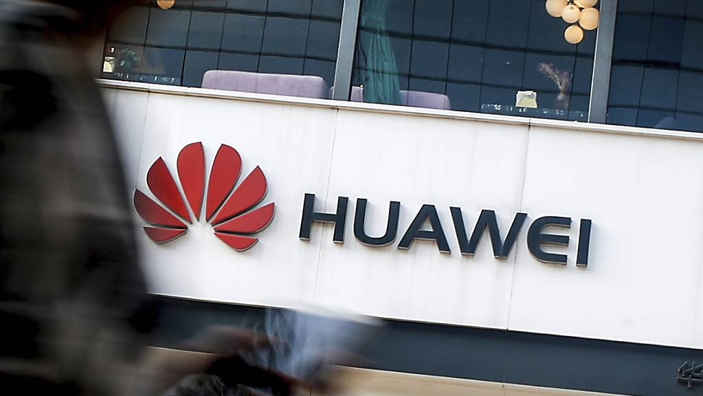 Der chinesische Telekom-Anbieter Huawei darf sich in Italien am Aufbau von Infrastruktur beteiligen. (Archivbild)