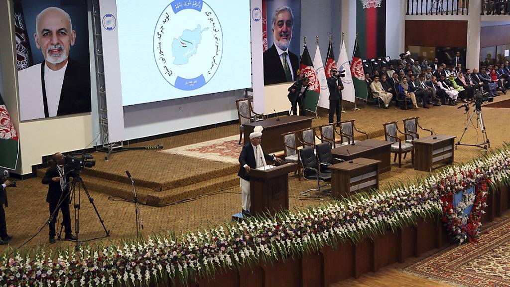 Der afghanische Präsident Aschraf Ghani eröffnete am Montag in Kabul die Loja Dschirga, übersetzt «grosse Versammlung». Diskutiert werden soll etwa über den Frieden in der Region.