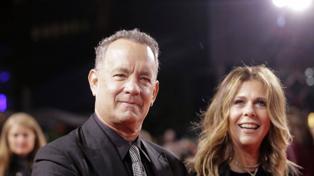 Er witzelt, sie lacht: Tom Hanks und Rita Wilson in Berlin.