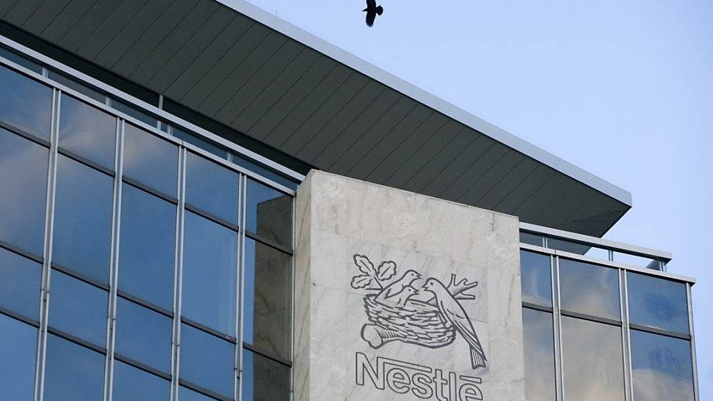 Nestlé Schweiz wird ab Juli von einer Frau geführt: die derzeitige Marketingchefin von Nestlé Waters Global, Muriel Lienau, übernimmt die Rolle. (Archiv)