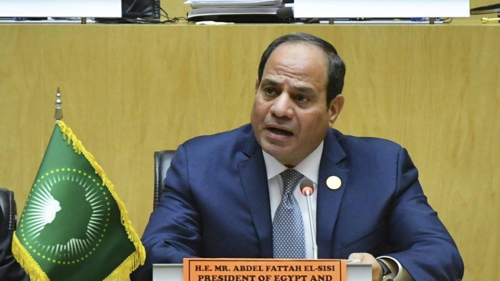 Ägyptens Präsident Abdel Fattah al-Sisi fordert von den afrikanischen Staaten mehr Zusammenarbeit für die Bewältigung von Flüchtlingskrisen. Al-Sisi ist zurzeit Vorsitzender der Afrikanischen Union.