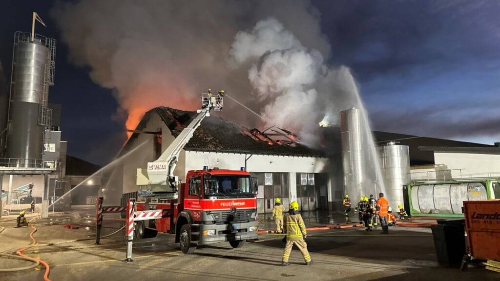 Die Feuerwehr konnte den Brand in Galgenen SZ löschen.