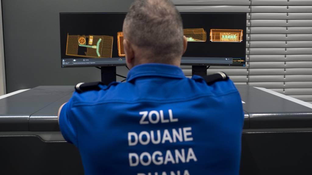 Insgesamt zogen die Zöllner 1,6 Millionen geschmuggelte Zigaretten aus dem Verkehr - fast doppelt so viele wie noch im Vorjahr. (Archivbild)