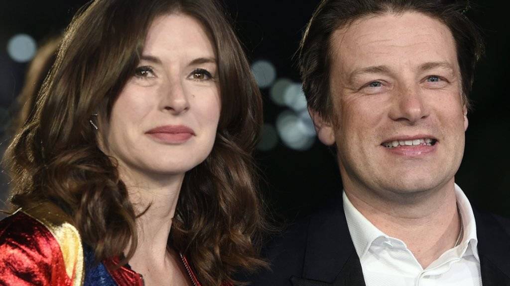 Jamie Oliver und seine Frau Jools am Donnerstag bei der Europapremiere von «Eddie the Eagle», wo die beiden die Bombe platzen liessen: fünftes Kind im Anflug.