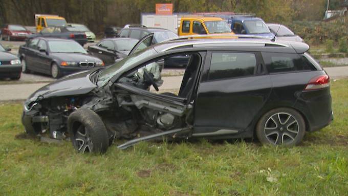 Betrunkene Lenkerin crasht 80-Jährigen