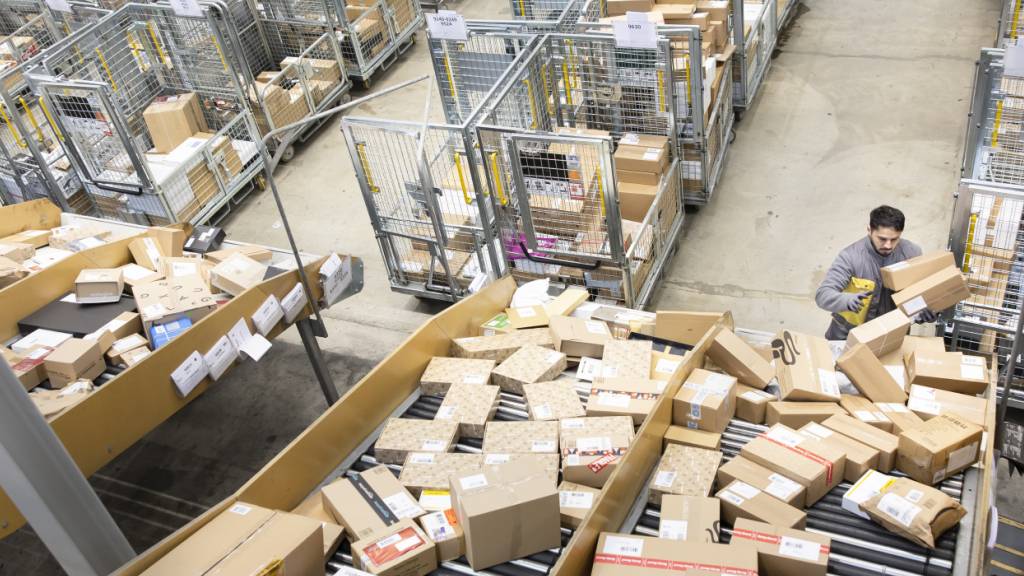 Ein neues regionales Paketzentrum in Frauenfeld soll das nationale Paketzentrum am gleichen Ort während der geplanten Umbauzeit teilweise ersetzen. (Archivbild)