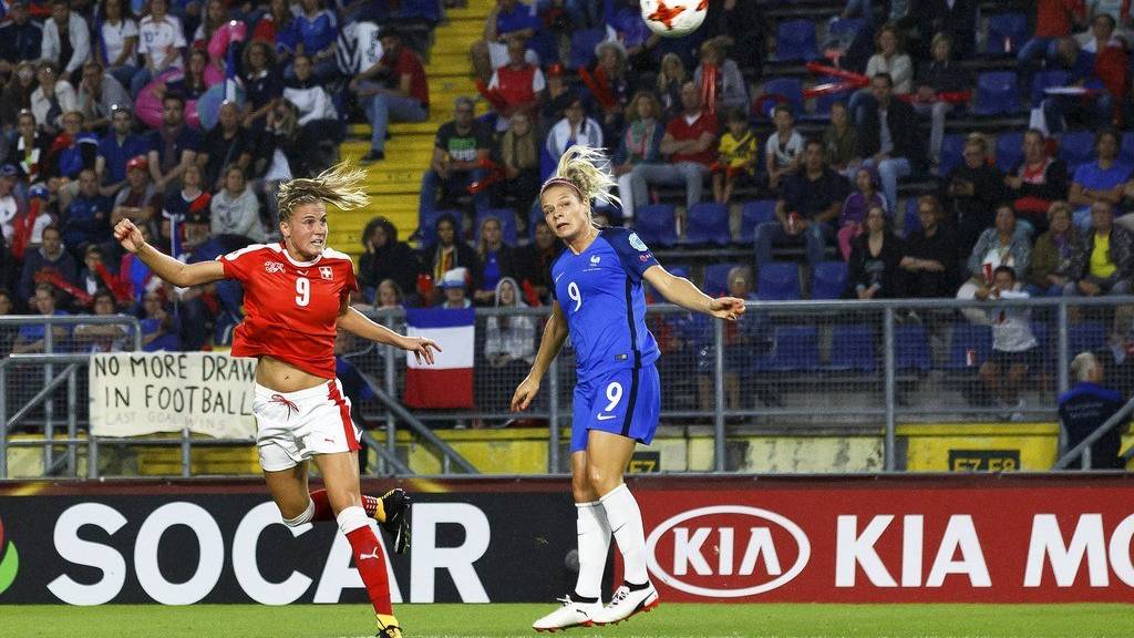 Hier sah die Welt noch in Ordnung aus. Ana Maria Crnogorcevic trifft in der 19. Minute für die Schweiz zum 1:0.