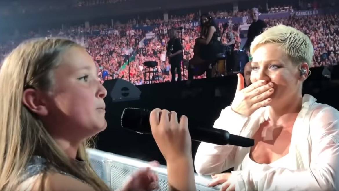Pink: 12-Jährige überrascht mit Superstimme