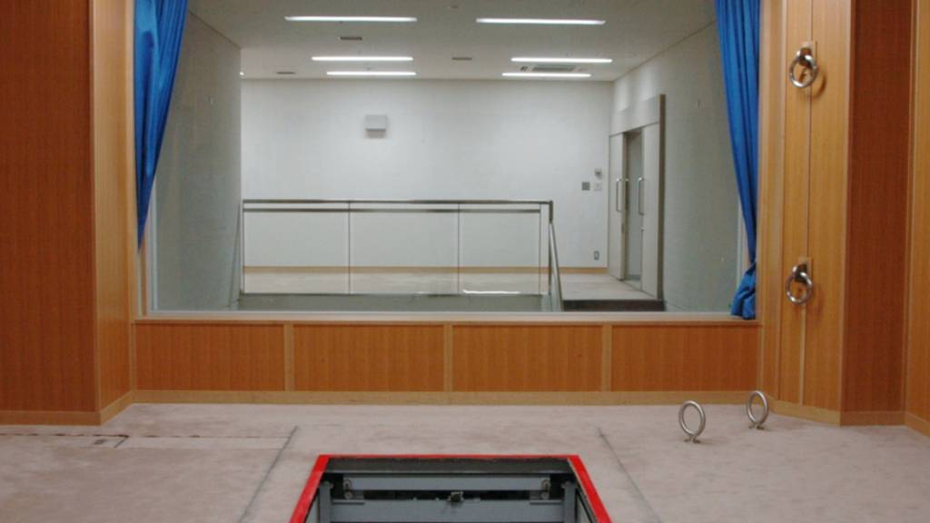 Hinrichtungsraum mit geöffneter Falltür in einem Gefängnis in der japanischen Hauptstadt Tokio. (Archivbild)