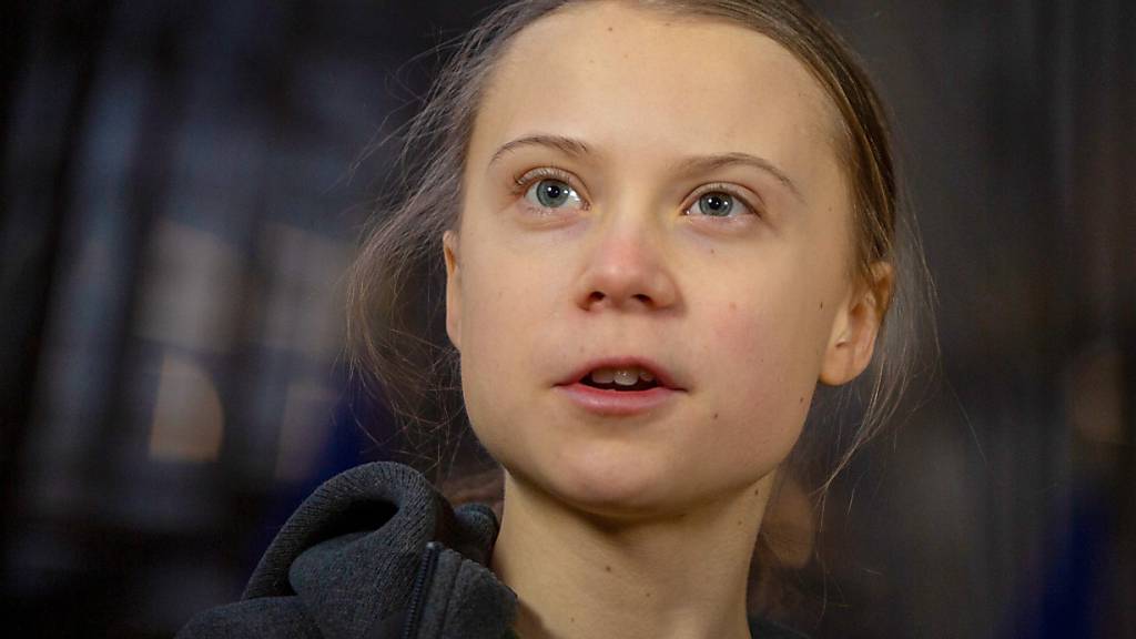 ARCHIV - Greta Thunberg bei einer Sitzung des Umweltrates im Gebäude des Europäischen Rates in Brüssel. Foto: Virginia Mayo/AP/dpa