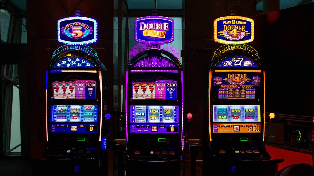 Die Betriebe hatten nicht zugelassene Glückspielautomaten. (Symbolbild)