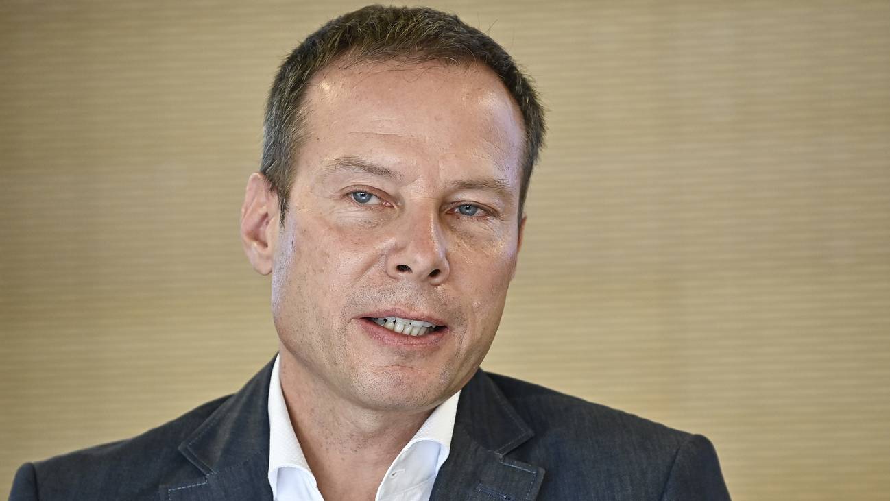 Die Blausee-Betreiber um Stefan Linder reichen Strafanzeige gegen einen Bundes-Chefbeamten ein.