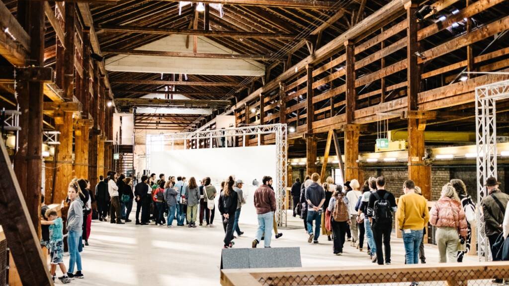 Das Jungkunst-Festival im Eulachpark in Winterthur bietet in diesem Jahr jungen Kunstschaffenden zum 19. Mal eine Plattform.