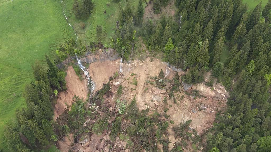 Lage in Vitznau LU nach Hangrutsch wieder beruhigt