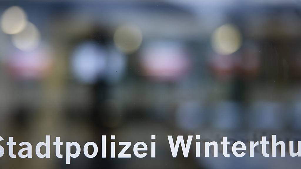 Die Stadtpolizei Winterthur zog eine Lernfahrerin aus dem Verkehr, weil ihre Begleitperson alkoholisiert war. (Symbolbild)