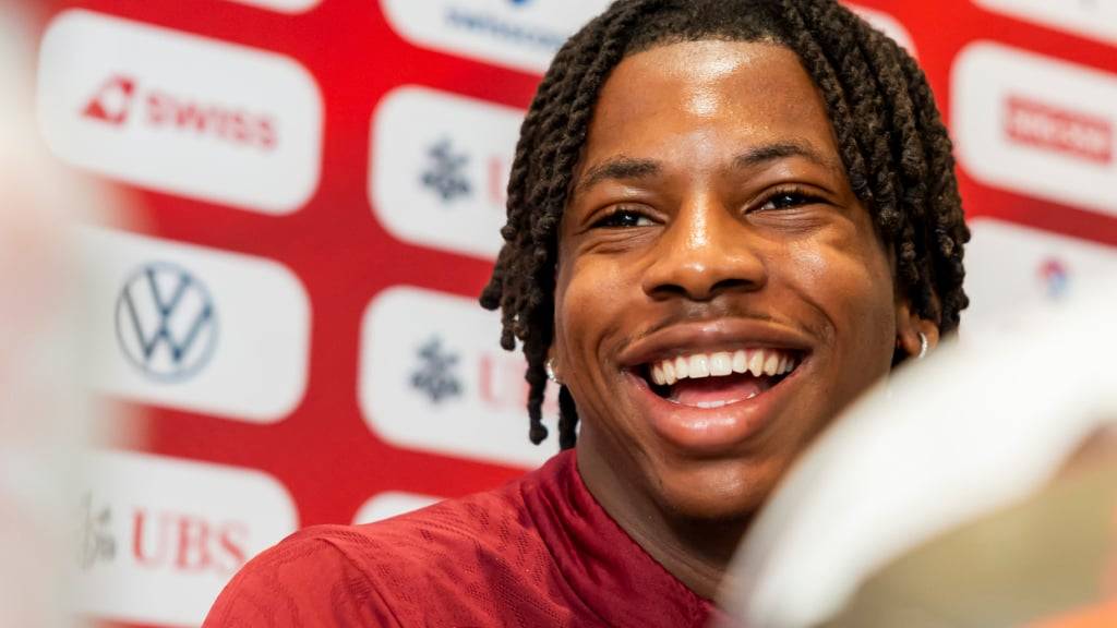 Nationalspieler Johan Manzambi freut sich auf das Heimspiel in Genf