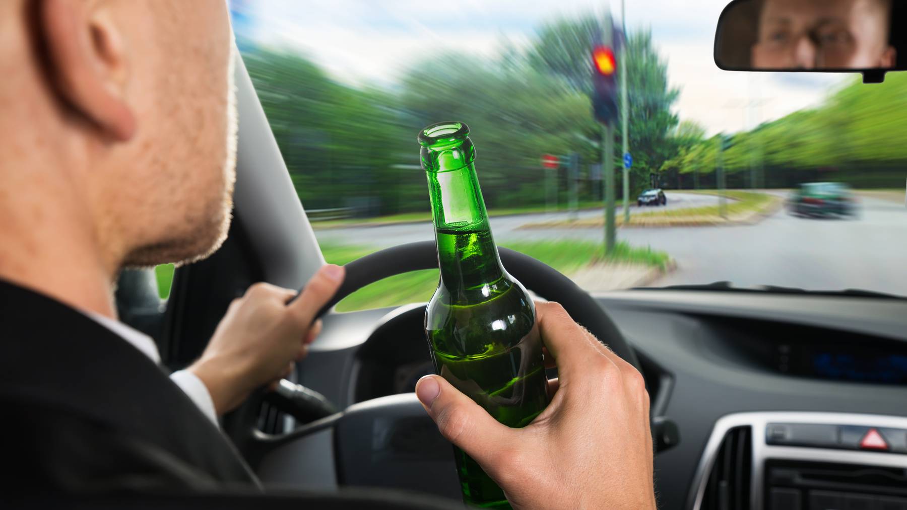 Autofahrer mit Alkohol am Steuer