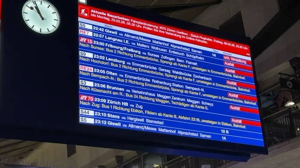 Zugbetrieb am Bahnhof Luzern stand am späten Donnerstagabend grösstenteils still