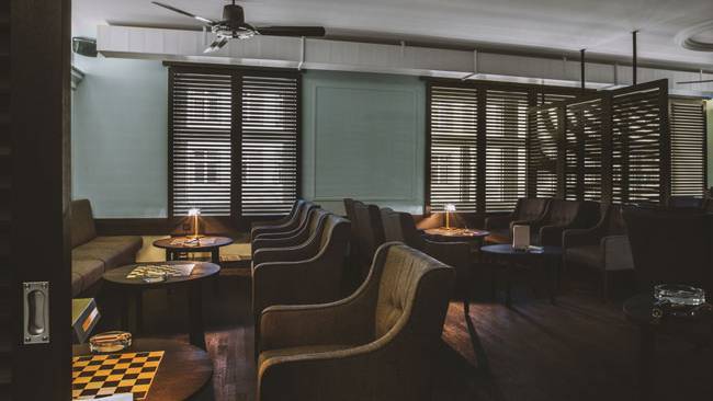 Cigar Lounges Manuels