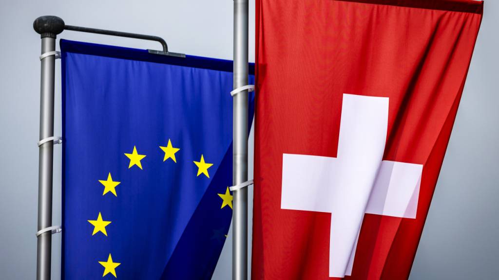 Das bilaterale Verhältnis zwischen der Schweiz und der EU soll stabilisiert werden: Die federführende Ständeratskommission will das neue Vertragspaket mit deutlichem Mehr annehmen. (Themenbild)
