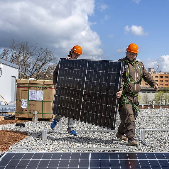 Diebe stehlen Solarpanels von Zürcher Baustellen