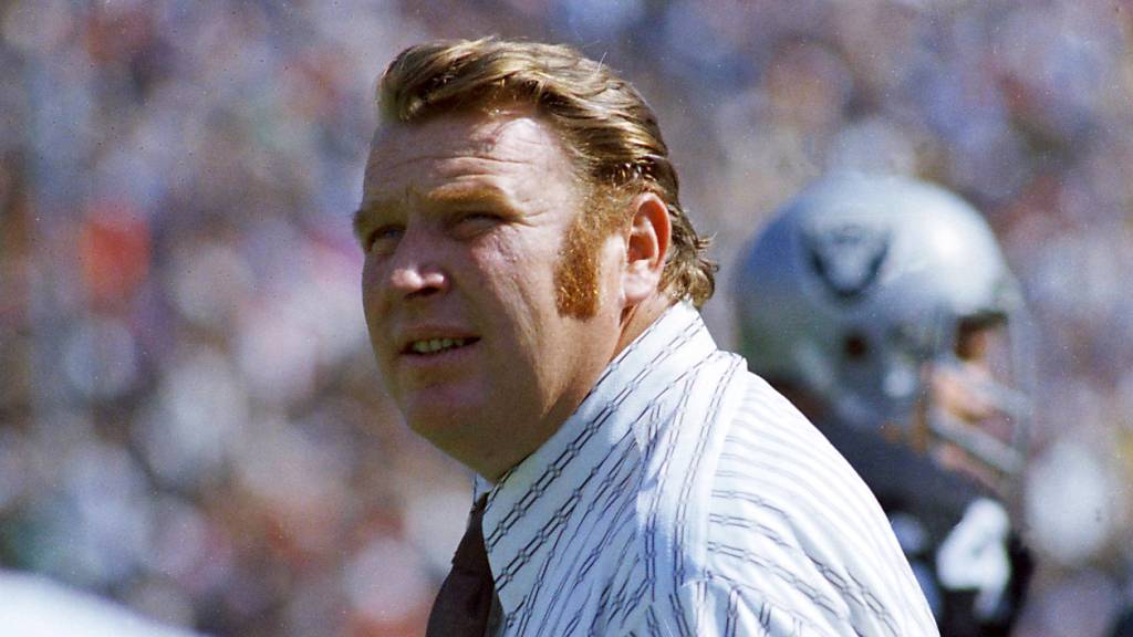 John Madden sah sich immer als Football-Coach - mit den Oakland Raiders gewann er 1977 die Super Bowl