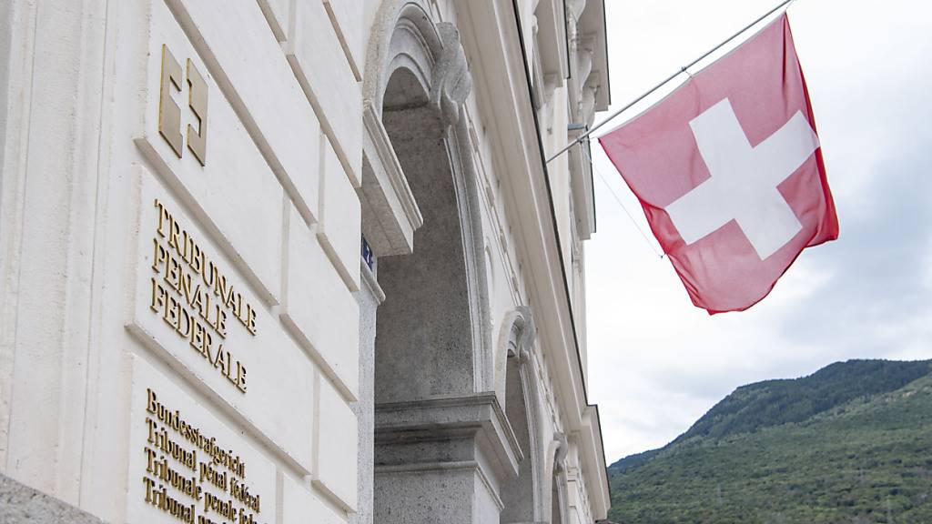 Bundesanwaltschaft klagt zwei mutmassliche Geld-Schmuggler an