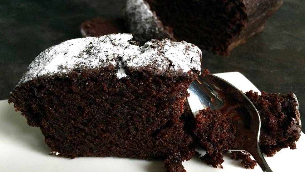 Diesem saftigen Schoggi-Kuchen kann wohl kaum jemand widerstehen.