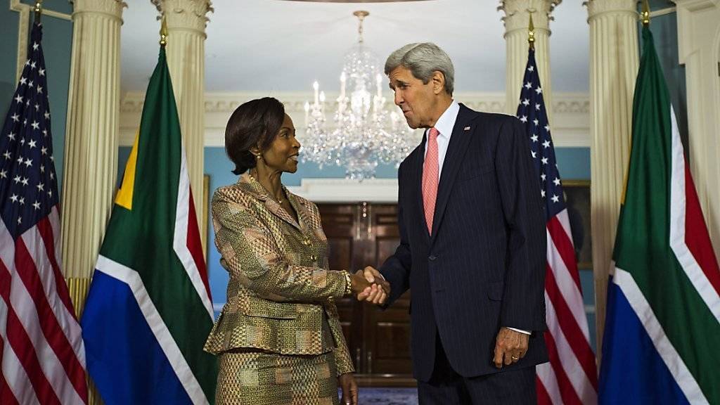 Anlässlich eines Besuchs der südafrikanischen Aussenministerin Nkoana-Mashabane äusserte sich US-Aussenminister Kerry auch zur möglichen Zusammenarbeit mit Russland in Syrien.