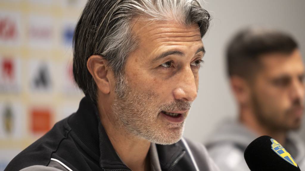 Nationaltrainer Murat Yakin blickt dem Auswärtsspiel gegen Schweden entgegen