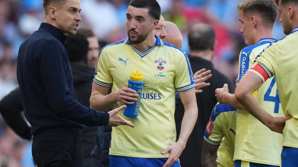 Der FC Southampton mit dem deutschen Trainer Tonda Eckert bleibt die Chance, in die Premier League aufsteigen zu können, verwehrt