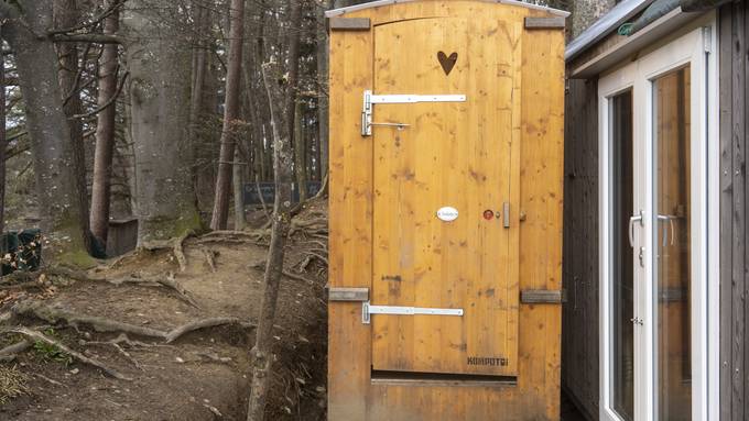 SVP-Grossrat will mehr WCs für Jäger im Wald – das sagt der Regierungsrat