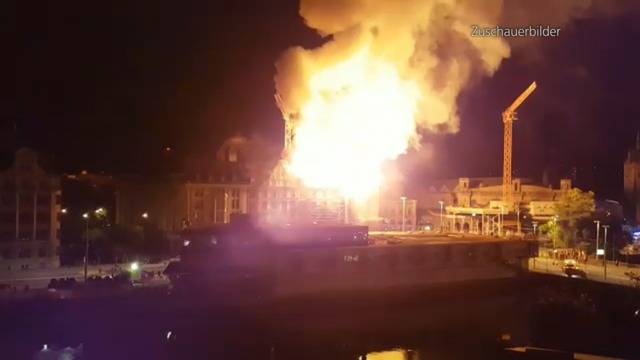 Flammeninferno am HB: Explosion im Video