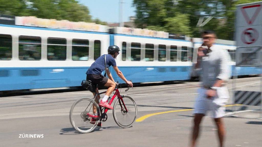 Velo-Kampagne der Stadt stösst Velofahrerinnen vor den Kopf