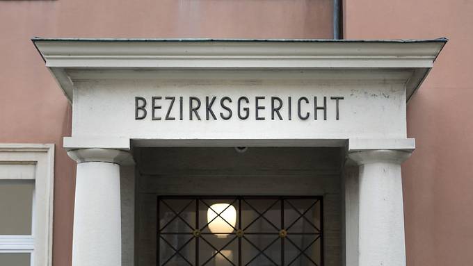 Aargauer Anwalt bleibt Gerichtstermin fern: Bedingte 200'000-Franken-Geldstrafe rechtskräftig