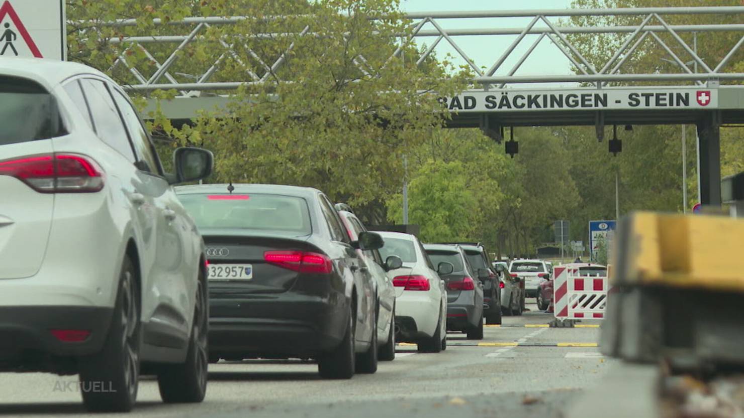 Genervte Autofahrer An Den Grenzübergängen Im Aargau: Verschärfte ...