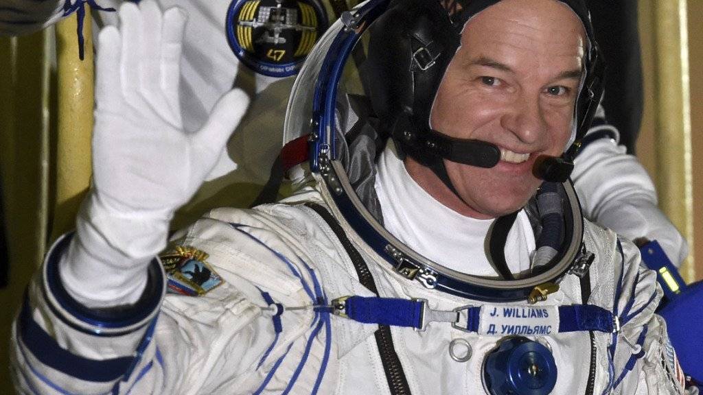 NASA-Astronaut Jeff Williams hat den bisherigen US-Rekord für den längsten Aufenthalt im All gebrochen. Um den absoluten Rekord zu brechen, müsste der 58-Jährige allerdings noch einige Missionen absolvieren. (Archivbild)