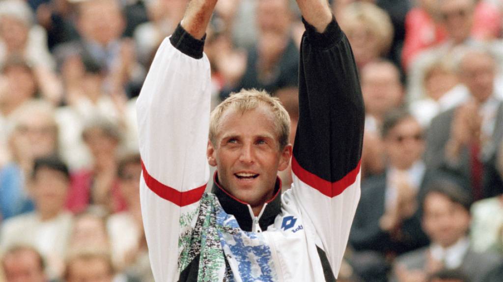 Thomas Muster ist ganz oben angelangt: French-Open-Sieger 1995