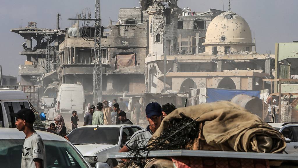 Palästinenser fliehen aus Chan Junis. Foto: Abed Rahim Khatib/dpa