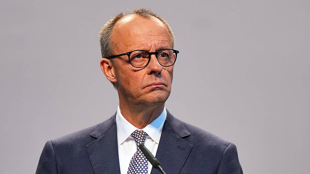 ARCHIV - Der designierte Bundeskanzler Friedrich Merz äußert sich zum Krieg in der Ukraine. Foto: Michael Kappeler/dpa