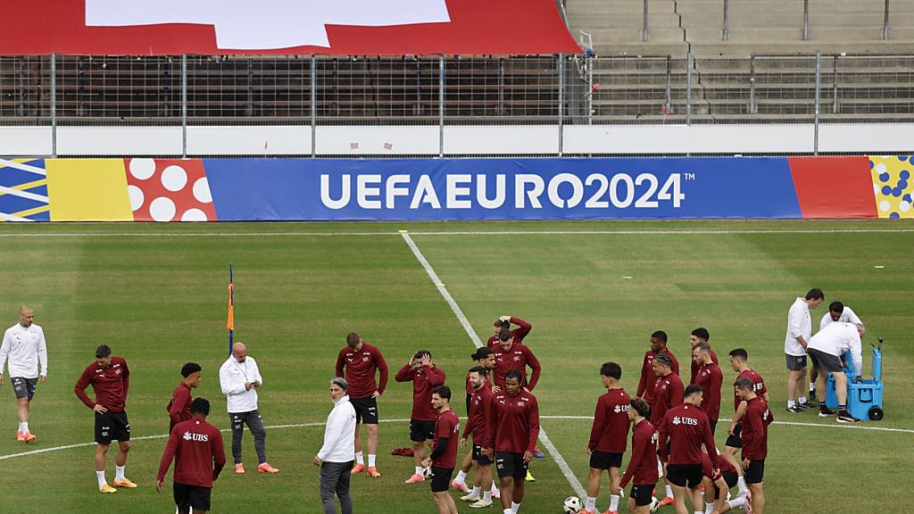 Die Schweizer Nationalspieler beim zweiten Training in Stuttgart