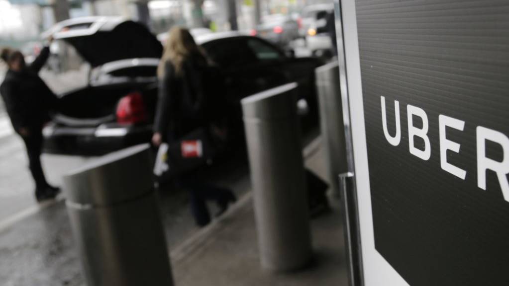 Der US-Fahrzeugvermittler Uber kommt nicht aus den negativen Schlagzeilen. Wieder muss ein hochrangiger Manager das Unternehmen wegen dem Vorwurf von sexuellem Fehlverhalten verlassen. (Archivbild)