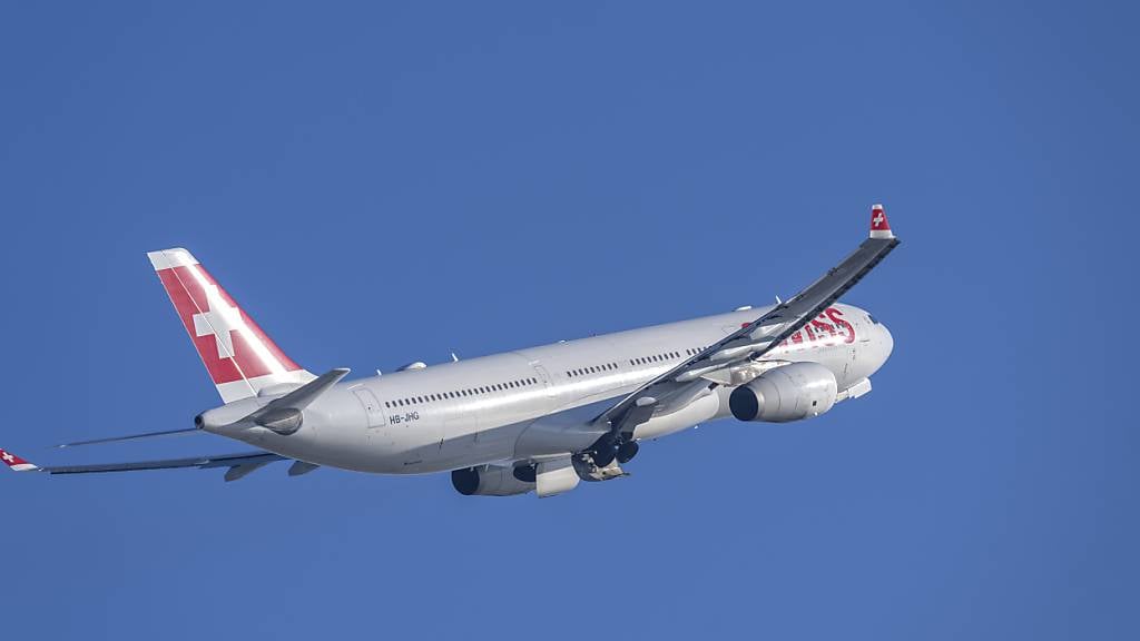 Angestellte der Stadt Zürich dürfen künftig nur noch in Ausnahmefällen für Dienstreisen mit dem Flieger abheben. (Symbolbild)