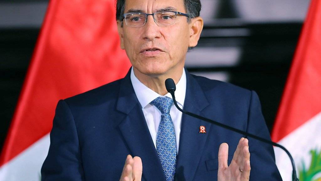 Der peruanische Staatschef Martín Vizcarra hat die Verhängung eines regionalen Ausnahmezustands  mit «Sicherheitsproblemen» begründet. Er verwies dabei auf  die Präsenz von Drogenhändlern und abtrünnigen Mitgliedern der früheren kolumbianischen Farc-Guerilla. (Archivbild)